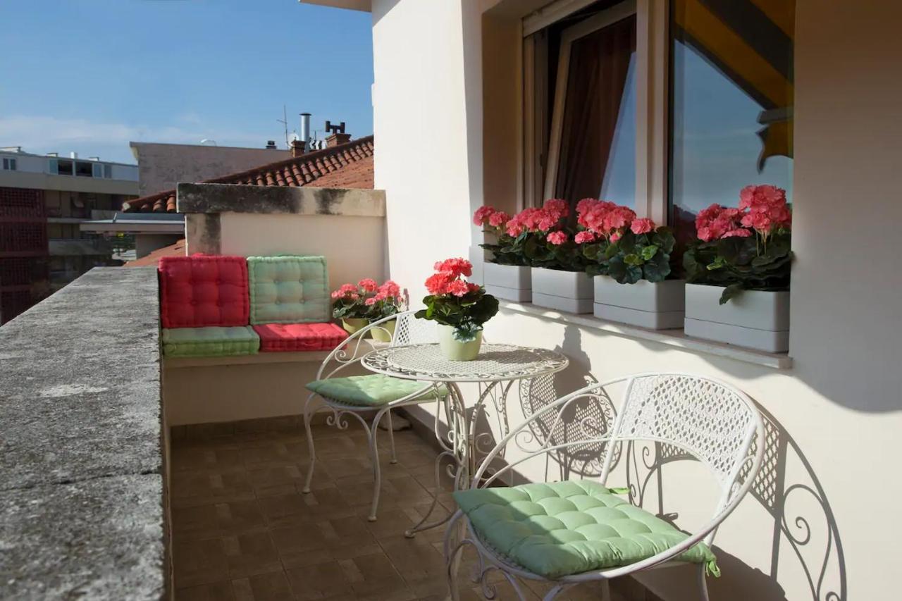 Beach Apartment Butterfly With Sea View Split Exterior photo